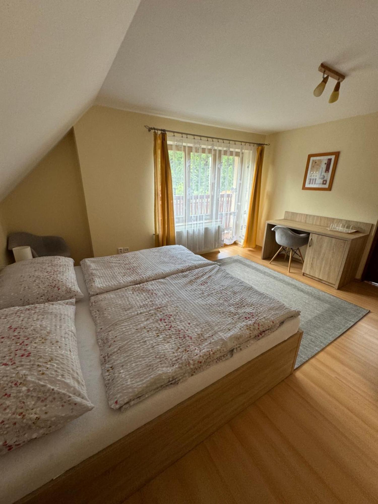 Appartement Lutra Montana à Relov Extérieur photo